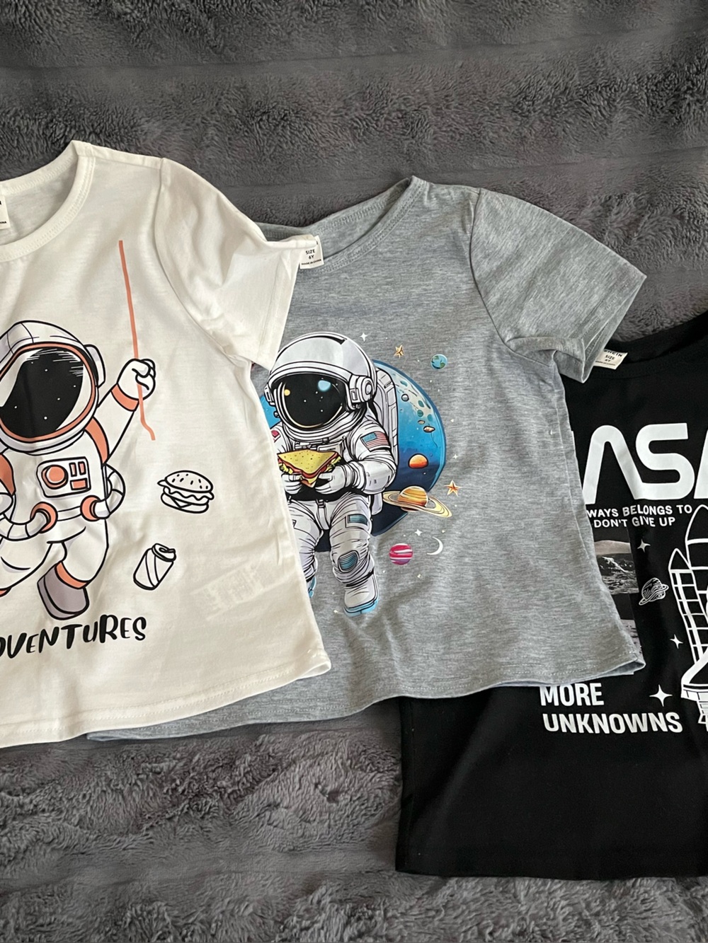 SHEIN Kids Space Graphic Tee Trio - White, Gray, Black